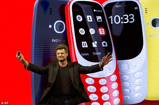 Nokia Relaunches Classic 3310 Model, Complete With a Month-Long Battery and Snake!