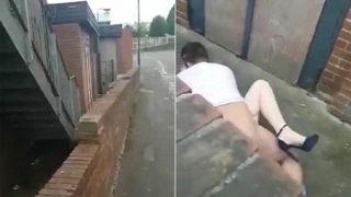 Man Catches Couple Having Sex In The Street And Does Epic David Attenborough Narration