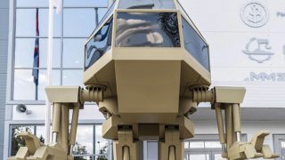 Russian arms firm Kalashnikov unveils 13ft walking soldier robot