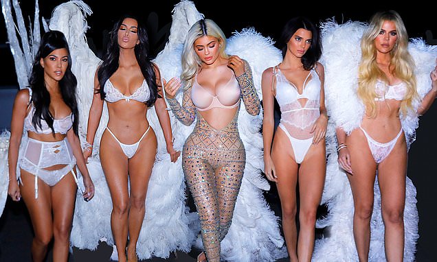 The Kardashian sisters went as f*cken Victorian Secret models to Halloween