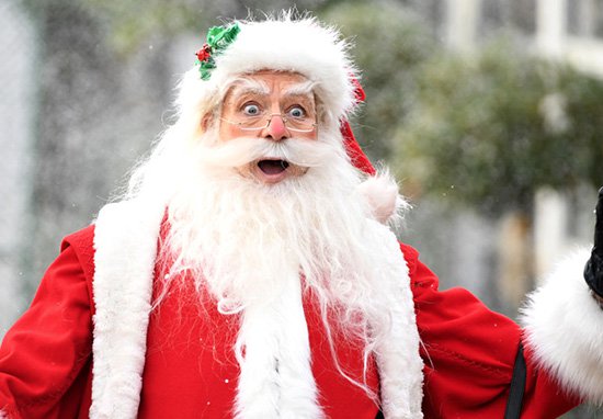 Santa rips off beard and tells kids to ‘get the f*ck out’ in huge grotto meltdown