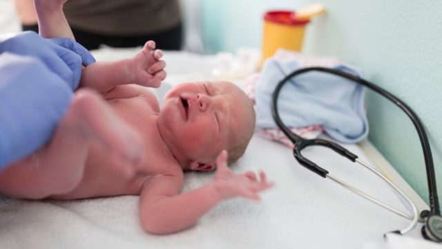 Dad kicked out of the delivery room by nurse for making rude jokes