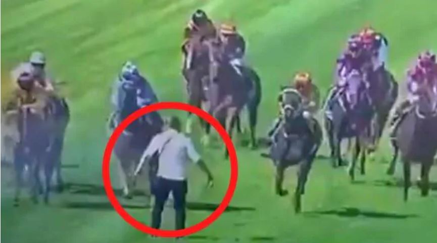 F@*#en lunatic runs onto racecourse during event